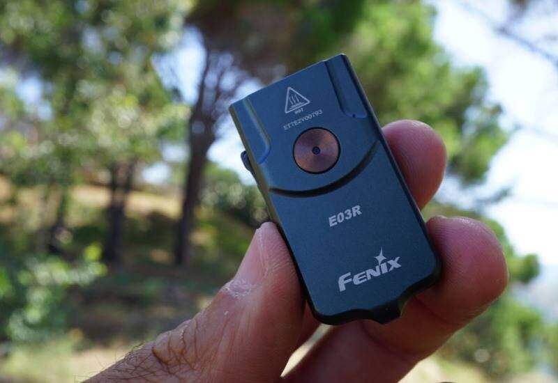 Крошечный фонарь-брелок Fenix E03R с 260 люменами яркости и зарядкой по USB Type-C