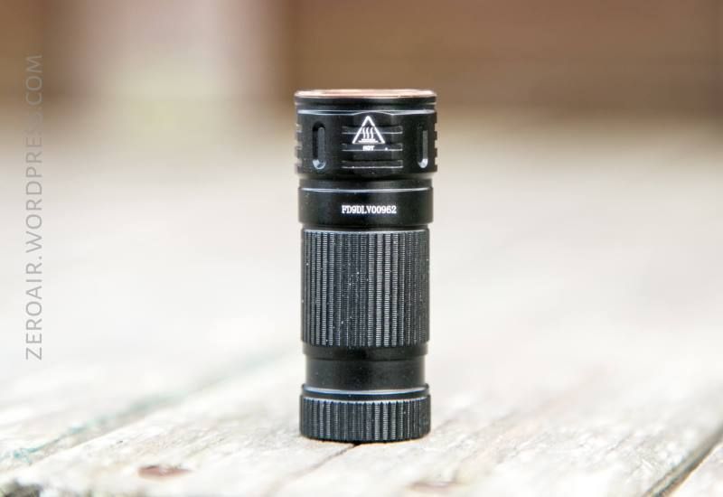 Миниатюрный фонарь Fenix E16