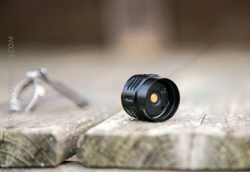 Миниатюрный фонарь Fenix E16