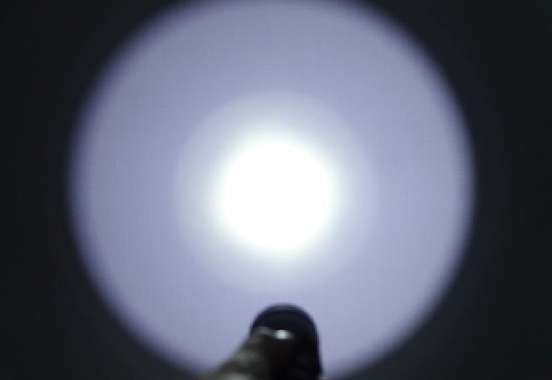 Универсальный фонарь Nitecore MT42