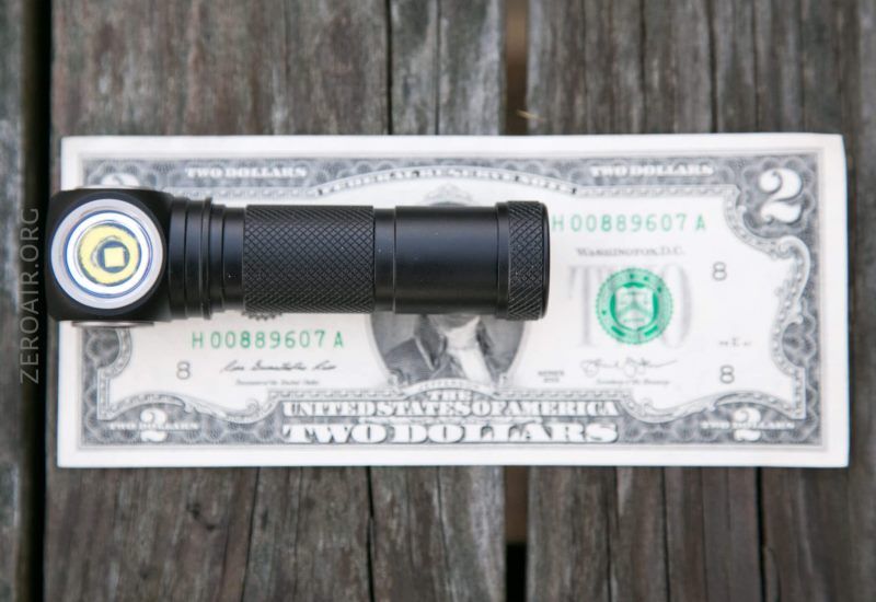 Налобный фонарь Nitecore UT32