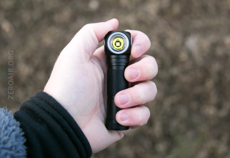 Налобный фонарь Nitecore UT32