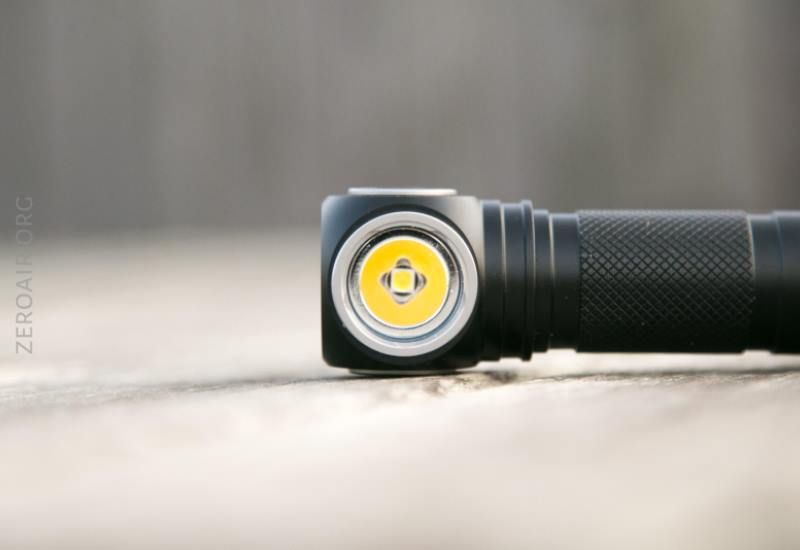 Налобный фонарь Nitecore UT32